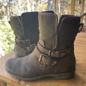 Ugg Shearling boots size 9